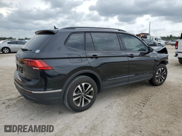 2024 Volkswagen Tiguan S with VIN 3VVRB7AX7RM132156, listed as a Copart auction lot 52349895 with 1,251 mi miles and Salvage title. Bid and sale history available at DreamBid. Image 3.
