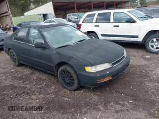 1997 Honda Accord LX with VIN 1HGCD563XVA027015, listed as a IAAI auction lot 41740173 with 461,837 mi miles and . Bid and sale history available at carsss.com. Image 1.