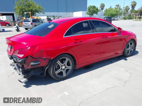 2014 Mercedes-Benz CLA 250 z VIN WDDSJ4EBXEN050072, wystawiony jako IAAI lot #42261360 z przebiegiem 92 555 mil mil oraz . Historia ofert i sprzedaży dostępna na DreamBid. Obrazek 4.