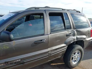 2000 Jeep Grand Cherokee Limited с VIN 1J4GW58N8YC241982, выставлен на аукционе IAAI как лот 42481556 с пробегом 179 233 миль миль и . История ставок и продаж доступна на DreamBid. Изображение 6.