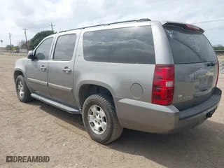 2007 Chevrolet Suburban LT with VIN 3GNFC16J77G114677, listed as a IAAI auction lot 41560052 with 1 mi miles. Bid and sale history available at carsss.com. Image 3.