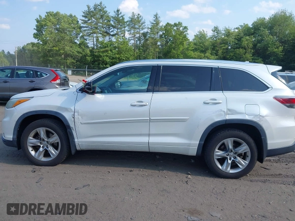 2015 Toyota Highlander Limited with VIN 5TDDKRFH5FS221483, listed as a IAAI auction lot 42517481 with 89,481 mi miles and . Bid and sale history available at DreamBid. Image 14.
