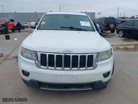 2013 Jeep Grand Cherokee Limited with VIN 1C4RJFBT3DC545662, listed as a IAAI auction lot 41576431 with 153,142 mi miles. Bid and sale history available at carsss.com. Image 12.