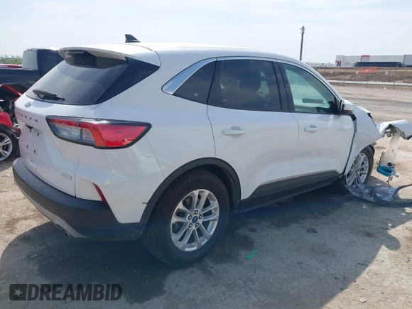 2020 Ford Escape SE with VIN 1FMCU0G60LUC45045, listed as a IAAI auction lot 42014651 with 96,202 mi miles and . Bid and sale history available at DreamBid. Image 4.