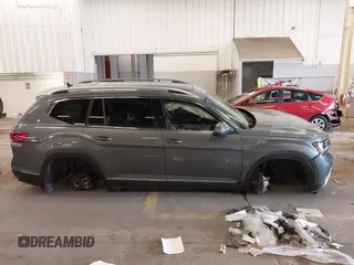 2021 Volkswagen Atlas SEL Premium z VIN 1V2TR2CA9MC589541, wystawiony jako IAAI lot #41848459 z przebiegiem 40 577 mil mil oraz . Historia ofert i sprzedaży dostępna na DreamBid. Obrazek 14.