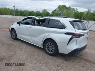 2023 Toyota Sienna XLE с VIN 5TDYRKECXPS153791, выставлен на аукционе IAAI как лот 41971776 с пробегом 27 629 миль миль и . История ставок и продаж доступна на DreamBid. Изображение 3.