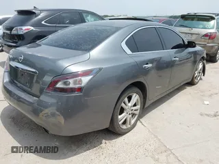 2014 Nissan Maxima S z VIN 1N4AA5AP0EC454707, wystawiony jako IAAI lot #42277614 z przebiegiem 192 432 mil mil oraz . Historia ofert i sprzedaży dostępna na DreamBid. Obrazek 4.