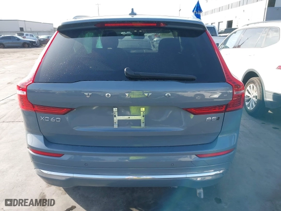 2023 Volvo XC60 Plus Bright Theme with VIN YV4L12RN8P1356993, listed as a IAAI auction lot 41561181 with 8,835 mi miles. Bid and sale history available at carsss.com. Image 17.