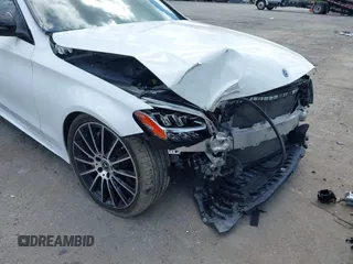 2020 Mercedes-Benz C 300 with VIN WDDWF8DB4LR525488, listed as a IAAI auction lot 42076398 with 25,457 mi miles and . Bid and sale history available at DreamBid. Image 6.