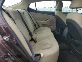 2011 Kia Optima LX z VIN KNAGM4A72B5116910, wystawiony jako Copart lot #55839845 z przebiegiem 187 943 mil mil oraz Szkoda całkowita • Salvage title. Historia ofert i sprzedaży dostępna na DreamBid. Obrazek 10.
