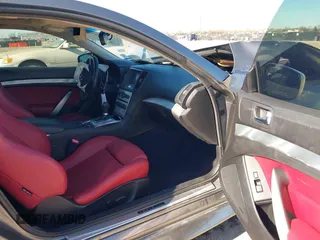 2014 Infiniti Q60 Coupe Journey with VIN JN1CV6EK9EM111709, listed as a IAAI auction lot 41207393 with 33,094 mi miles. Bid and sale history available at carsss.com. Image 5.