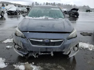 2017 Subaru Impreza Premium with VIN 4S3GKAB68H3605801, listed as a Copart auction lot 44227095 with 77,817 mi miles and Salvage title. Bid and sale history available at DreamBid. Image 5.