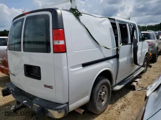 2019 GMC Savana Cargo Van with VIN 1GTW7AFG3K1368508, listed as a Copart auction lot 63896384 with 0 mi miles and Salvage Title. Bid and sale history available at carsss.com. Image 3.