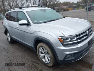 2019 Volkswagen Atlas SE z VIN 1V2UR2CA4KC507331, wystawiony jako IAAI lot #41979576 z przebiegiem 70 628 mil mil oraz . Historia ofert i sprzedaży dostępna na DreamBid. Obrazek 1.