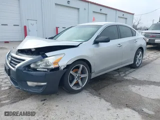 2013 Nissan Altima 2.5 S with VIN 1N4AL3AP9DC270976, listed as a IAAI auction lot 41216106 with 116,914 mi miles. Bid and sale history available at carsss.com. Image 17.