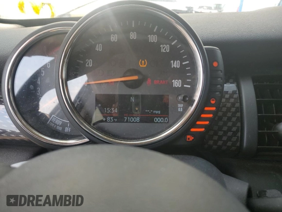 2016 MINI Hardtop 4 Door S with VIN WMWXU3C57G2B63075, listed as a Copart auction lot 63998995 with 71,008 mi miles and Salvage title. Bid and sale history available at DreamBid. Image 9.