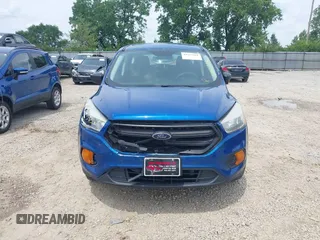 2017 Ford Escape S z VIN 1FMCU0F76HUE87288, wystawiony jako IAAI lot #42557291 z przebiegiem 206 054 mil mil oraz . Historia ofert i sprzedaży dostępna na DreamBid. Obrazek 12.