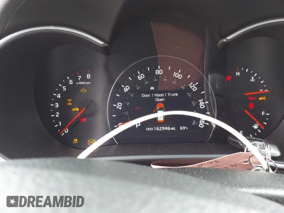 2014 Kia Sorento SX with VIN 5XYKWDA79EG440486, listed as a IAAI auction lot 41918486 with 167,288 mi miles and . Bid and sale history available at DreamBid. Image 7.