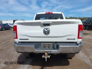 2019 Ram 2500 Big Horn with VIN 3C6UR5DL2KG675282, listed as a IAAI auction lot 41729803 with 88,084 mi miles and . Bid and sale history available at DreamBid. Image 17.