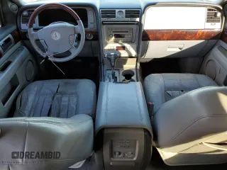 2006 Lincoln Navigator Luxury with VIN 5LMFU28516LJ16740, listed as a Copart auction lot 80648143 with 215,064 mi miles and Salvage Title. Bid and sale history available at carsss.com. Image 8.