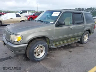 2000 Mercury Mountaineer with VIN 4M2ZU86P8YUJ07066, listed as a IAAI auction lot 42114617 with 233,146 mi miles. Bid and sale history available at carsss.com. Image 2.