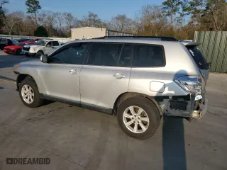 2011 Toyota Highlander with VIN 5TDZA3EH8BS011090, listed as a Copart auction lot 43579365 with 209,698 mi miles and Salvage Title. Bid and sale history available at carsss.com. Image 2.