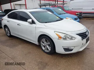 2014 Nissan Altima 2.5 with VIN 1N4AL3AP8EN249994, listed as a IAAI auction lot 41830999 with 154,760 mi miles. Bid and sale history available at carsss.com. Image 1.