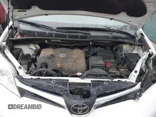 2018 Toyota Sienna LE Auto Access Seat with VIN 5TDKZ3DC6JS928592, listed as a IAAI auction lot 41421831 with 112,390 mi miles. Bid and sale history available at carsss.com. Image 10.