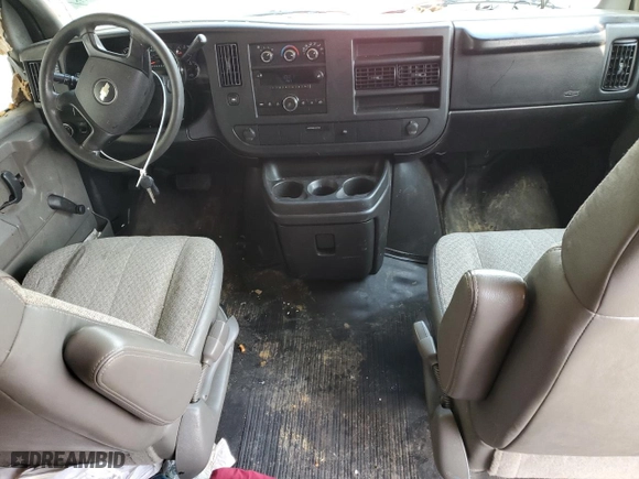 2008 Chevrolet Express Cargo Van with VIN 1GCFG15X781173411, listed as a Copart auction lot 84648134 with 56,662 mi miles and Salvage Title. Bid and sale history available at carsss.com. Image 8.