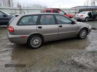 2004 Volvo V40 z VIN YV1VW27594F098590, wystawiony jako Copart lot #84892094 z przebiegiem Nie podano mil oraz Szkody całkowita. Historia ofert i sprzedaży dostępna na DreamBid. Obrazek 3.