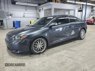 2010 Scion tC z VIN JTKDE3B70A0317737, wystawiony jako Copart lot #55846975 z przebiegiem 124 190 mil mil oraz Szkoda całkowita • Salvage title. Historia ofert i sprzedaży dostępna na DreamBid. Obrazek 1.