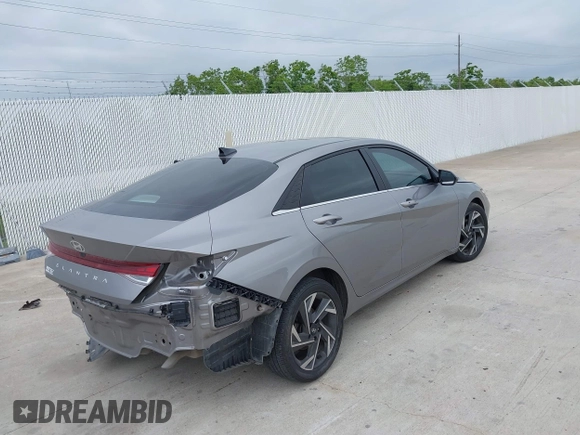 2024 Hyundai Elantra SEL with VIN KMHLS4DGXRU717514, listed as a IAAI auction lot 42189253 with 23,940 mi miles and . Bid and sale history available at DreamBid. Image 4.