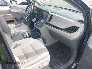 2020 Toyota Sienna XLE Auto Access Seat z VIN 5TDYZ3DCXLS074980, wystawiony jako IAAI lot #39735841 z przebiegiem 43 864 mil mil oraz . Historia ofert i sprzedaży dostępna na DreamBid. Obrazek 5.