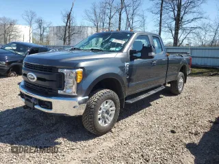 2017 Ford F-250 XLT с VIN 1FT7X2B61HEB44050, выставлен на аукционе Copart как лот 54421115 с пробегом 24 341 миль миль и Списание • Salvage title. История ставок и продаж доступна на DreamBid. Изображение 1.