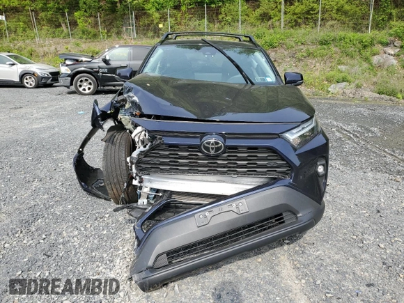 2024 Toyota RAV4 XLE Premium z VIN 2T3A1RFV5RW478819, wystawiony jako Copart lot #56818695 z przebiegiem 14 570 mil mil oraz Szkoda całkowita • Salvage title. Historia ofert i sprzedaży dostępna na DreamBid. Obrazek 5.