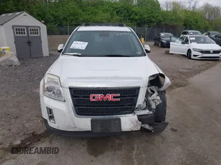 2015 GMC Terrain SLE z VIN 2GKFLWEKXF6221379, wystawiony jako IAAI lot #42073771 z przebiegiem 119 809 mil mil oraz . Historia ofert i sprzedaży dostępna na DreamBid. Obrazek 12.