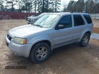 2004 Ford Escape Limited with VIN 1FMCU94104KB50513, listed as a IAAI auction lot 41720459 with 200,798 mi miles. Bid and sale history available at carsss.com. Image 2.