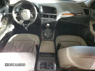 2010 Audi Q5 Premium Plus z VIN WA1LKAFP5AA019098, wystawiony jako Copart lot #49642785 z przebiegiem 151 596 mil mil oraz Szkoda całkowita • Salvage title. Historia ofert i sprzedaży dostępna na DreamBid. Obrazek 8.