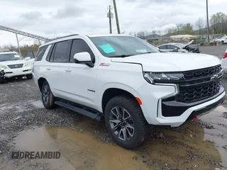 2024 Chevrolet Tahoe Z71 with VIN 1GNSKPKD3RR376669, listed as a IAAI auction lot 41963788 with 10,211 mi miles and . Bid and sale history available at DreamBid. Image 1.