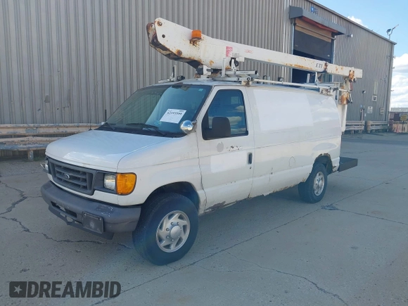 2007 Ford Econoline Cargo with VIN 1FTSE34L37DA57344, listed as a IAAI auction lot 42193599 with 211,674 mi miles and . Bid and sale history available at DreamBid. Image 2.