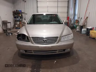 2006 Hyundai Azera SE with VIN KMHFC46F56A095383, listed as a IAAI auction lot 42373827 with 189,091 mi miles and . Bid and sale history available at DreamBid. Image 13.