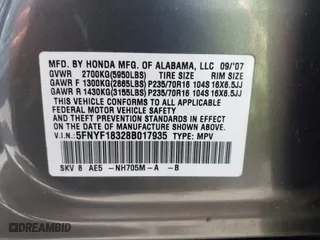 2008 Honda Pilot SE with VIN 5FNYF18328B017935, listed as a IAAI auction lot 41862087 with 999,999 mi miles. Bid and sale history available at carsss.com. Image 9.