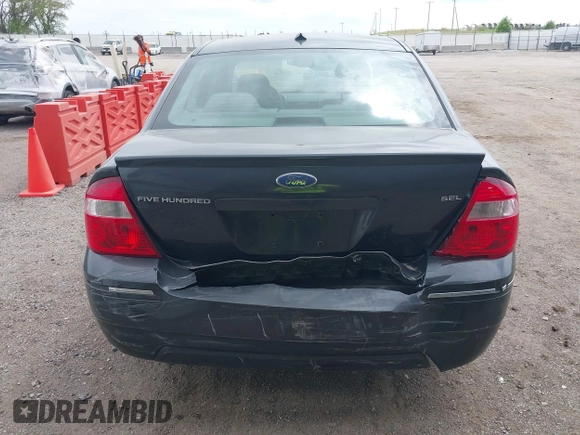 2007 Ford Five Hundred SEL z VIN 1FAHP24157G102902, wystawiony jako IAAI lot #42123329 z przebiegiem 105 468 mil mil oraz . Historia ofert i sprzedaży dostępna na DreamBid. Obrazek 16.