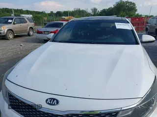2016 Kia Optima SX Turbo z VIN 5XXGW4L20GG016368, wystawiony jako IAAI lot #42610152 z przebiegiem 165 525 mil mil oraz . Historia ofert i sprzedaży dostępna na DreamBid. Obrazek 12.