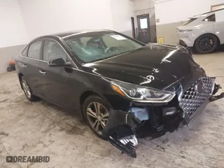 2019 Hyundai Sonata Sport with VIN 5NPE34AF4KH789783, listed as a IAAI auction lot 41082804 with 92,877 mi miles. Bid and sale history available at carsss.com. Image 13.