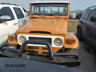 1979 Toyota Land Cruiser z VIN HJ45032688, wystawiony jako Copart lot #76814004 z przebiegiem 84 752 mil mil oraz Szkoda całkowita • Salvage title. Historia ofert i sprzedaży dostępna na DreamBid. Obrazek 5.