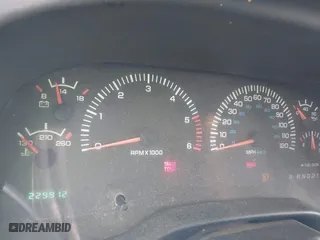 2000 Dodge Ram 1500 with VIN 1B7HF13Z1YJ154983, listed as a IAAI auction lot 41908819 with 229,912 mi miles. Bid and sale history available at carsss.com. Image 7.