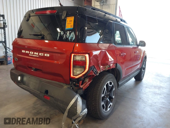 2022 Ford Bronco Sport Outer Banks with VIN 3FMCR9C68NRD74432, listed as a IAAI auction lot 42507901 with 45,557 mi miles and . Bid and sale history available at DreamBid. Image 4.