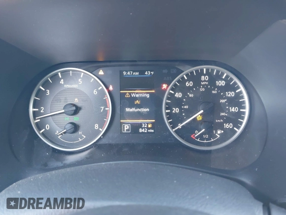 2025 Nissan Sentra S with VIN 3N1AB8BV6SY262493, listed as a IAAI auction lot 41392051 with 942 mi miles and . Bid and sale history available at DreamBid. Image 7.