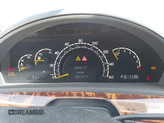 2002 Mercedes-Benz S-Class 5.0L with VIN WDBNG75J22A231974, listed as a IAAI auction lot 41836783 with 187,211 mi miles. Bid and sale history available at carsss.com. Image 7.